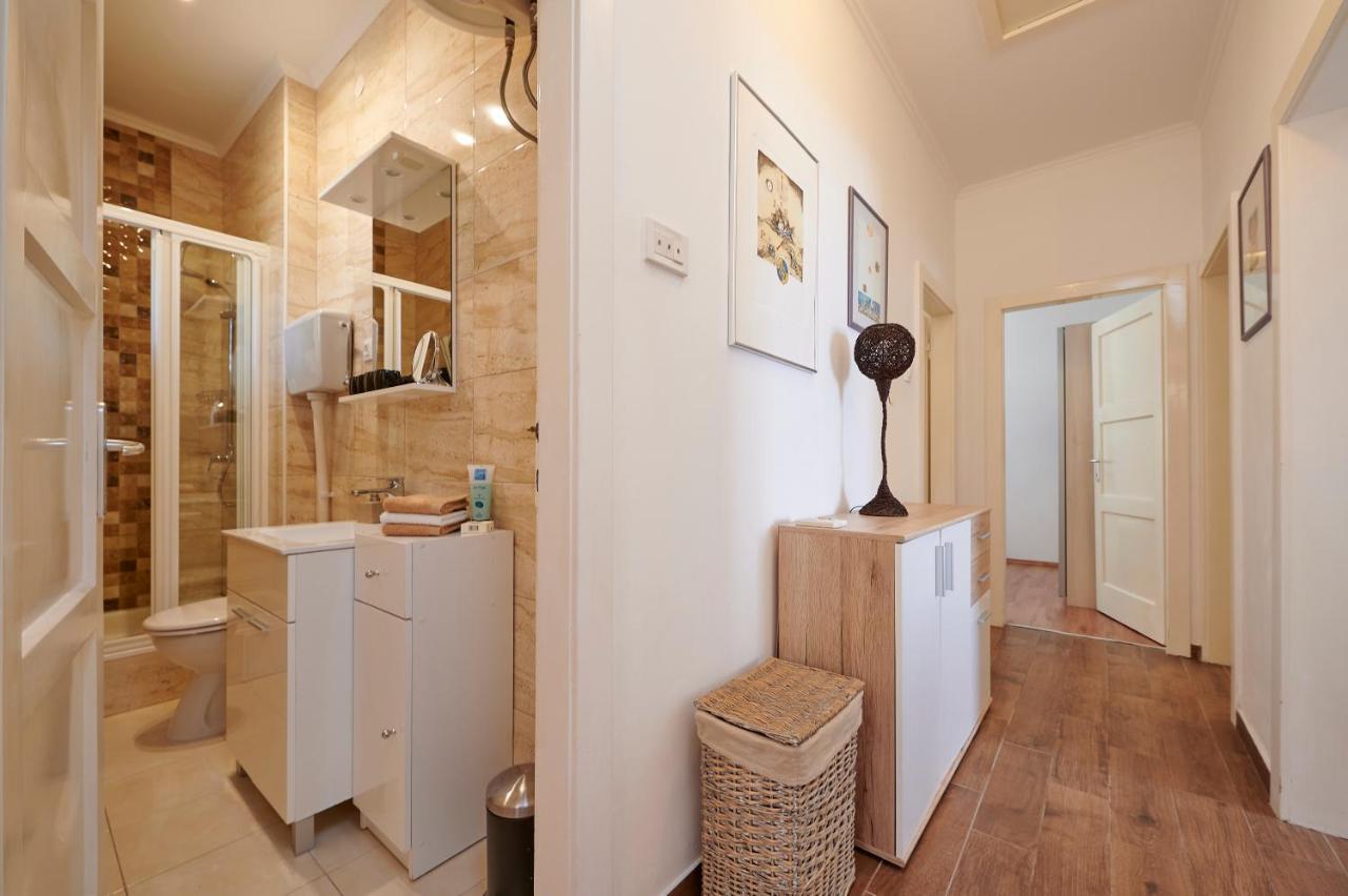 Unique House Split Villa ภายนอก รูปภาพ